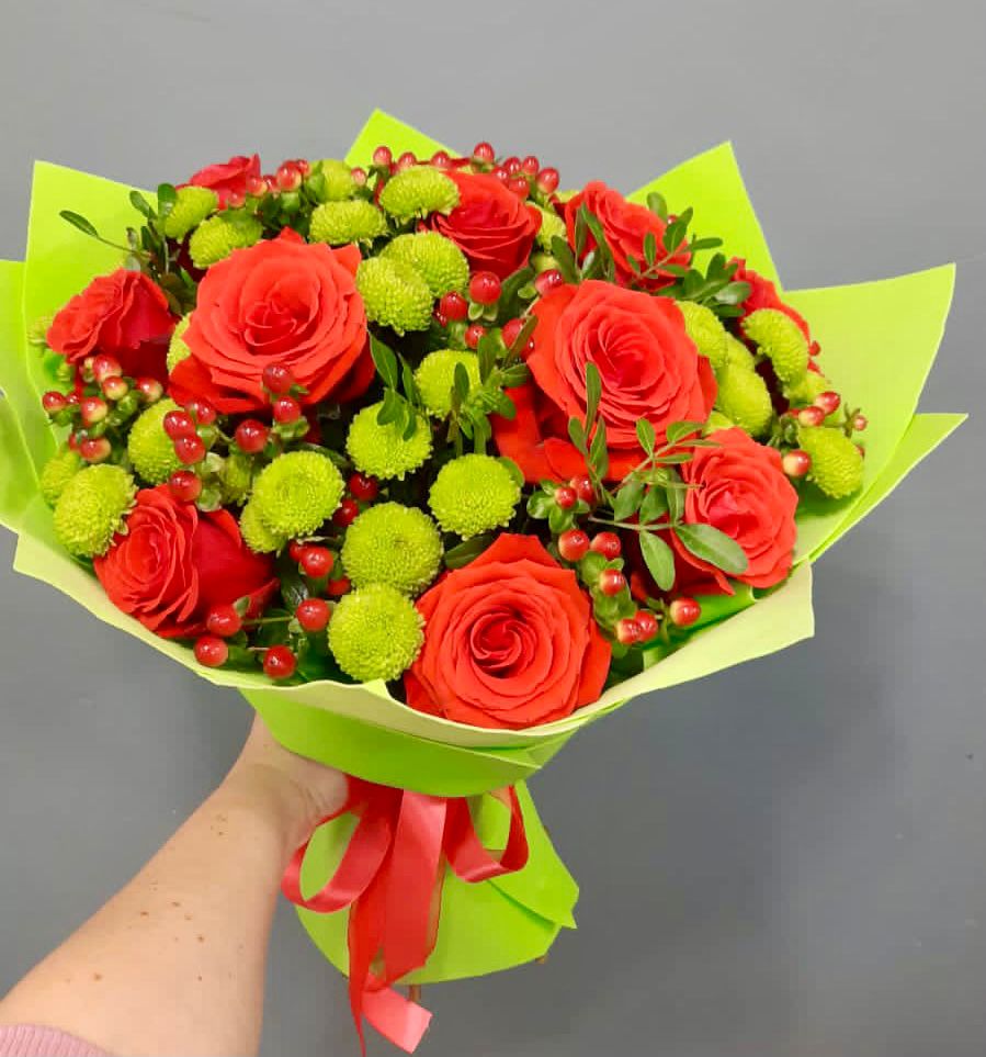 Букет цветов из: Хризантемы и Розы в Жирнове