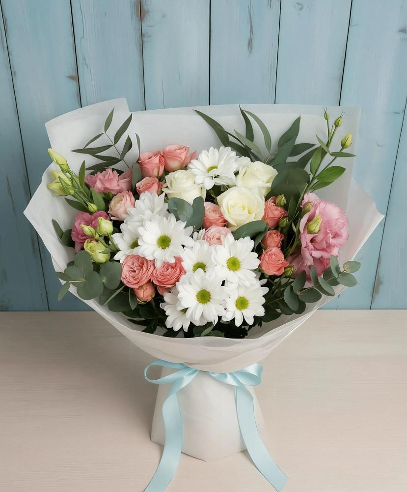 Букет цветов из: Розы, Лизиантусы и Хризантемы в Жирнове
