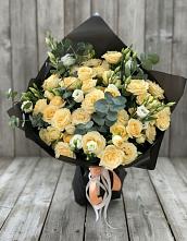 Букет цветов из:  Розы и Лизиантусы в Жирнове