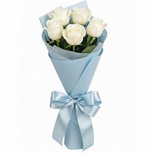 Букет 5 Белых роз Проуд в Жирнове