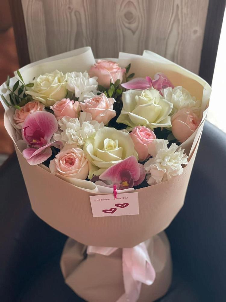 Букет цветов из: Орхидеи, Розы и Гвоздики в Жирнове