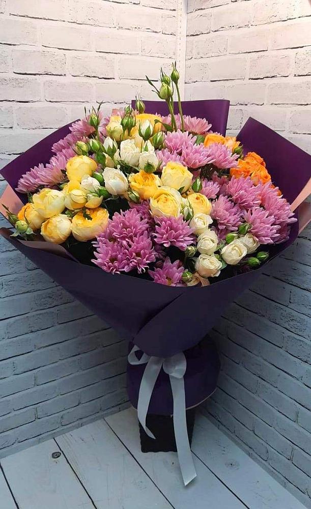Букет цветов из: Хризантемы и Розы в Жирнове