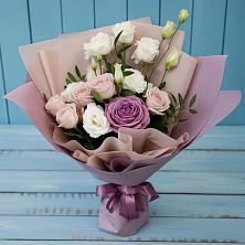 Букет цветов из:  Розы и Лизиантусы в Жирнове