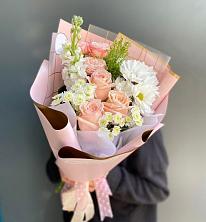 Букет цветов из:  Хризантемы и Розы в Жирнове