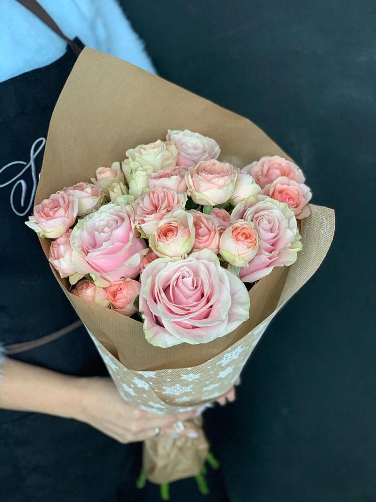 Букет цветов из: Хризантемы и Розы в Жирнове