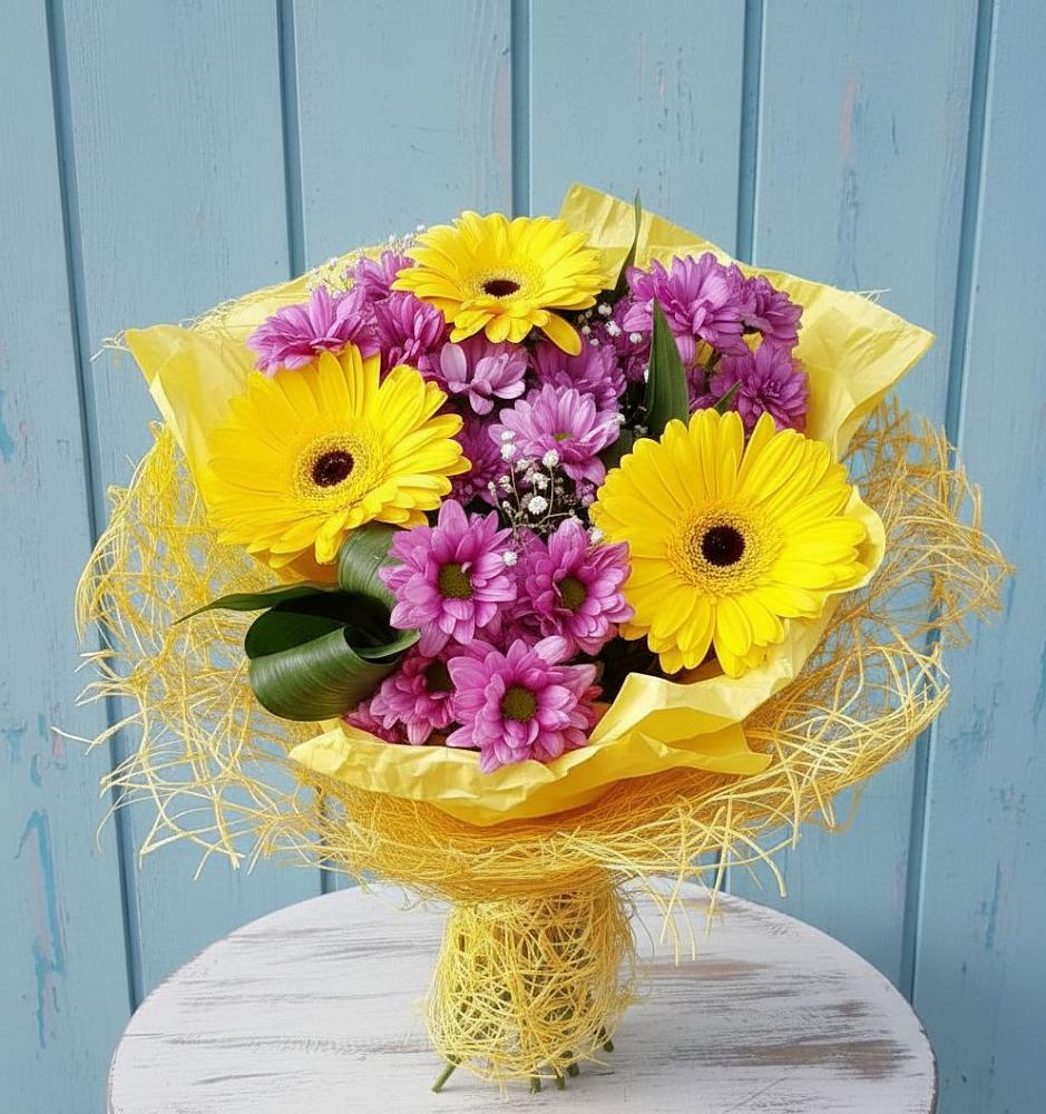 Букет цветов из: Хризантемы и Герберы в Жирнове