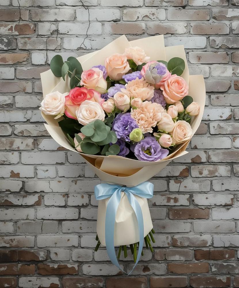 Букет цветов из: Розы, Лизиантусы и Гвоздики в Жирнове