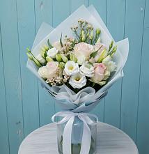 Букет цветов из:  Розы и Лизиантусы в Жирнове