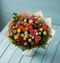 Букет Микс из разноцветных кустовых роз в Жирнове