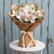 Букет цветов из:  Орхидеи и Розы в Жирнове