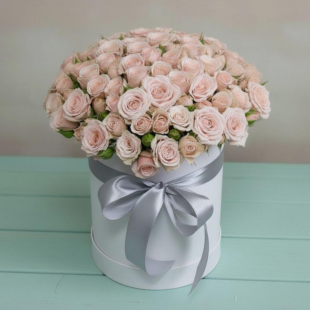 Цветочная композиция из Розы в шляпной коробке в Жирнове